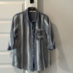 ANDREE BY UNIT Blue and White Casual Button Down Shirt